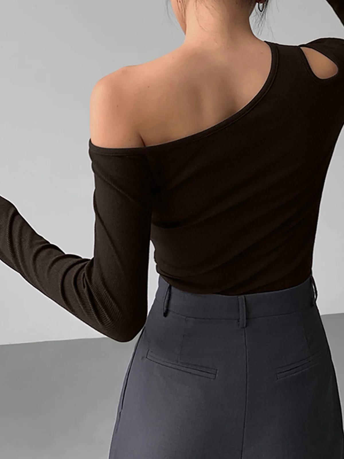 Slinky Cutout Knit Top - Takermore