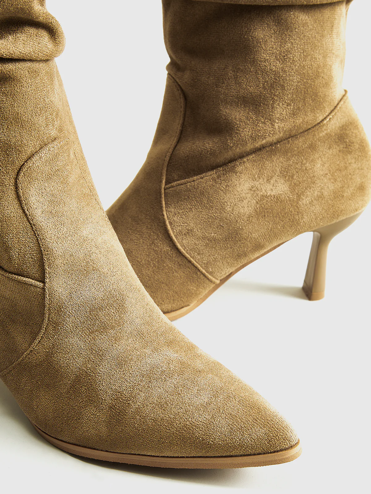 Suede Ruched Knee-High Boots - Takermore