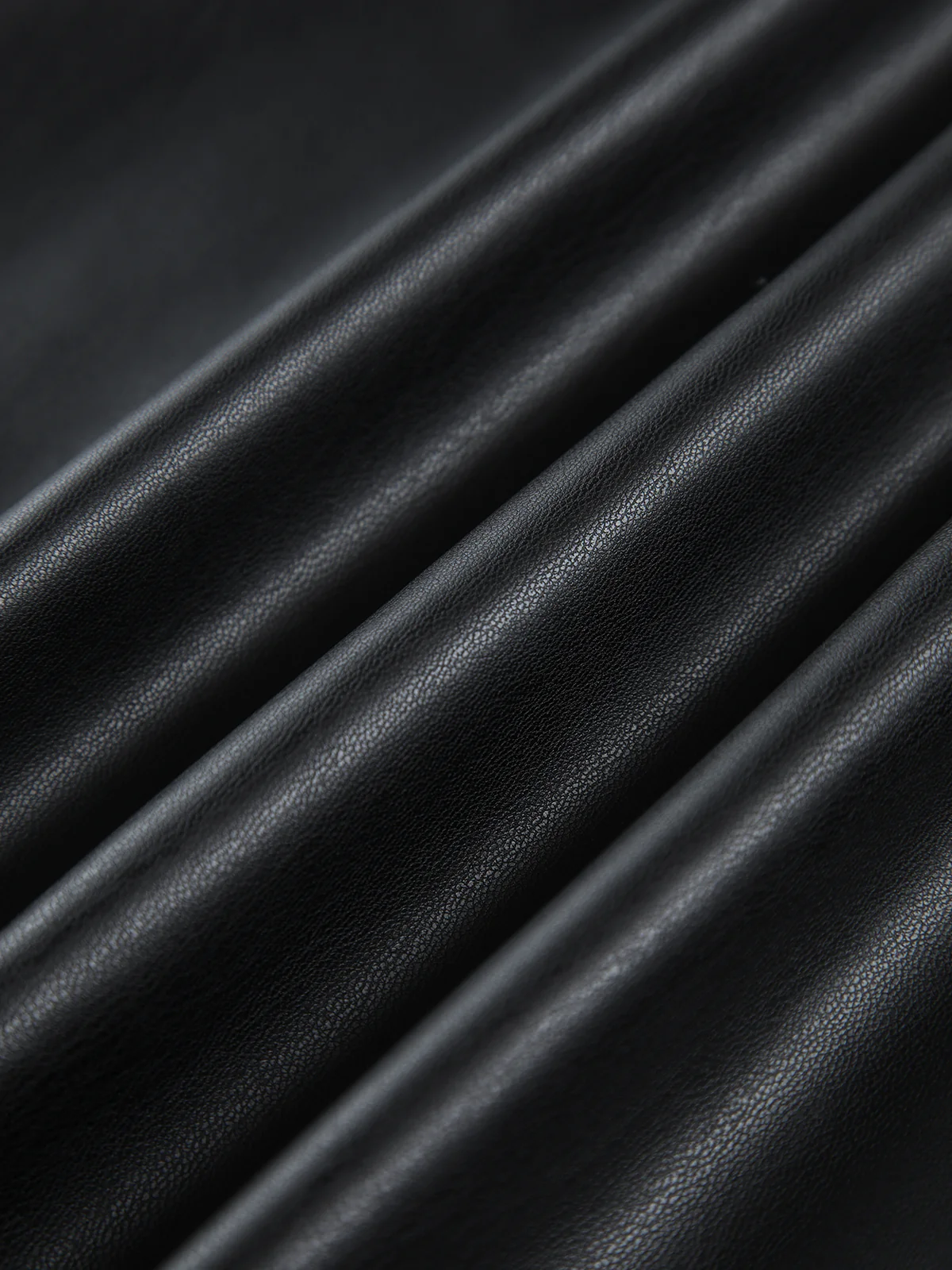 Faux Leather Zippered Mini Skirt - Takermore