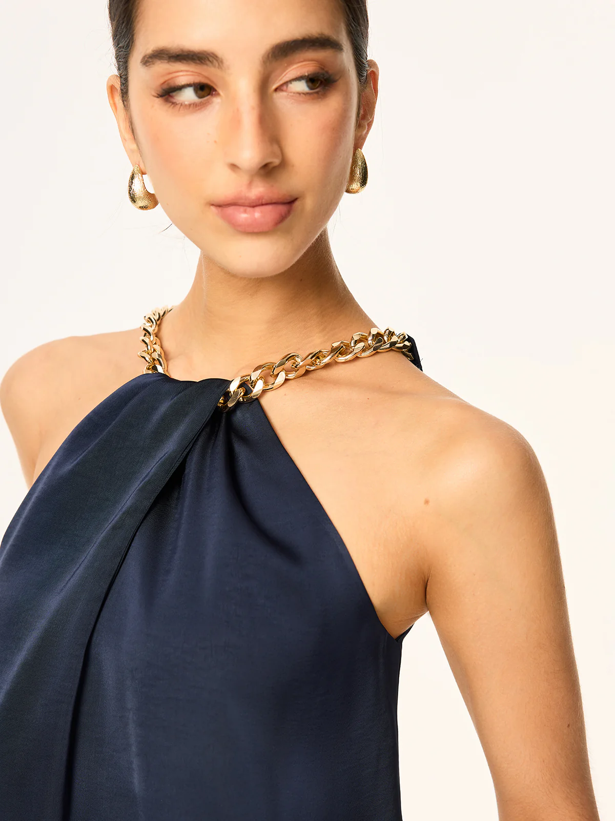 Metal Chain Neckline Halter Top - Takermore