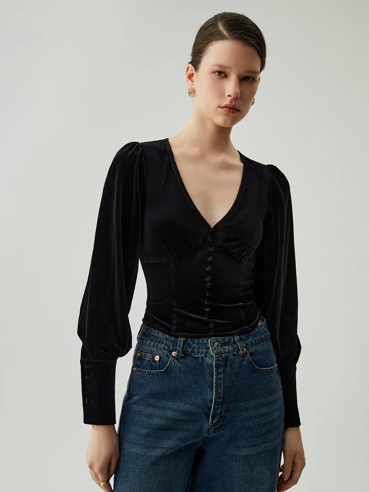 Velvet Buttoned V-neck Long Sleeve Crop Top - Takermore
