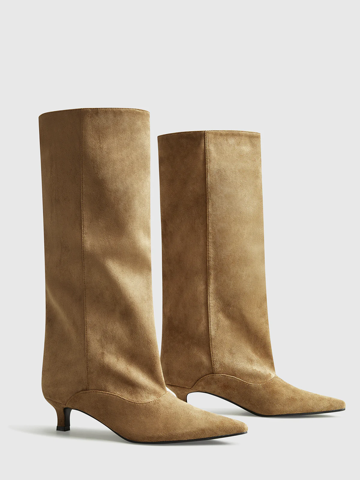 Kitten Suede Knee-High Boots - Takermore