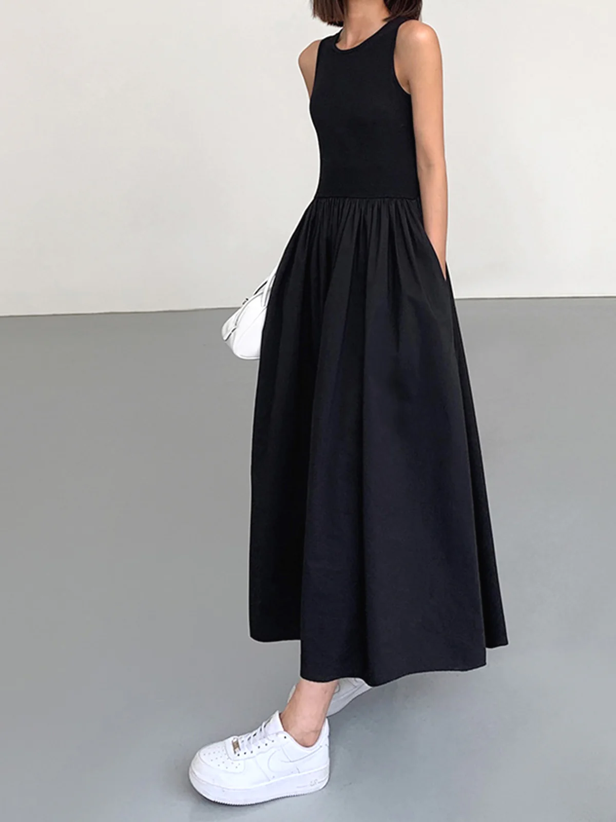 Leisure Crew Neck Long Dress - Takermore