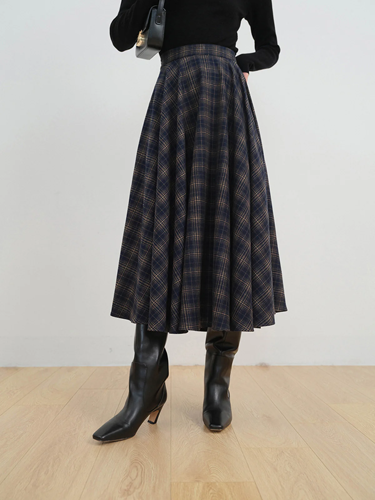 Keep In Check Long Skirt - Takermore