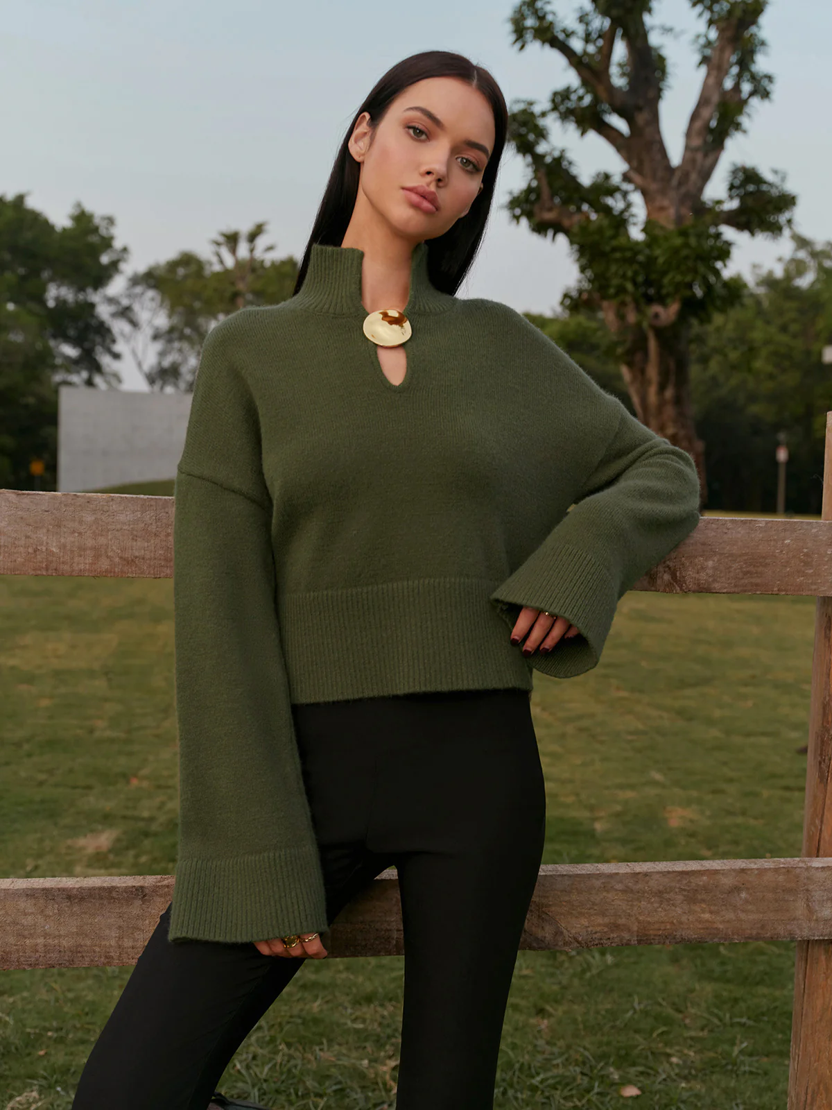 Mock Neck Metal-Detail Short Sweater - Takermore