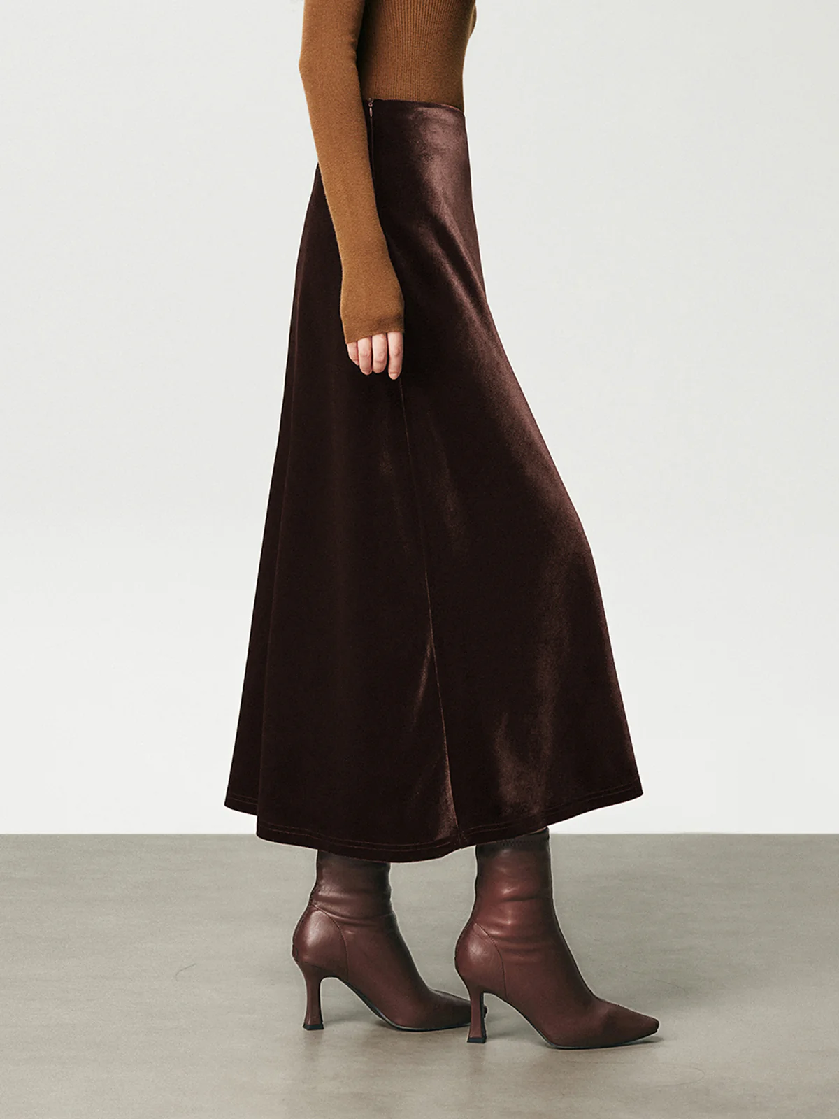 High Waist Velvet Maxi Skirt - Takermore