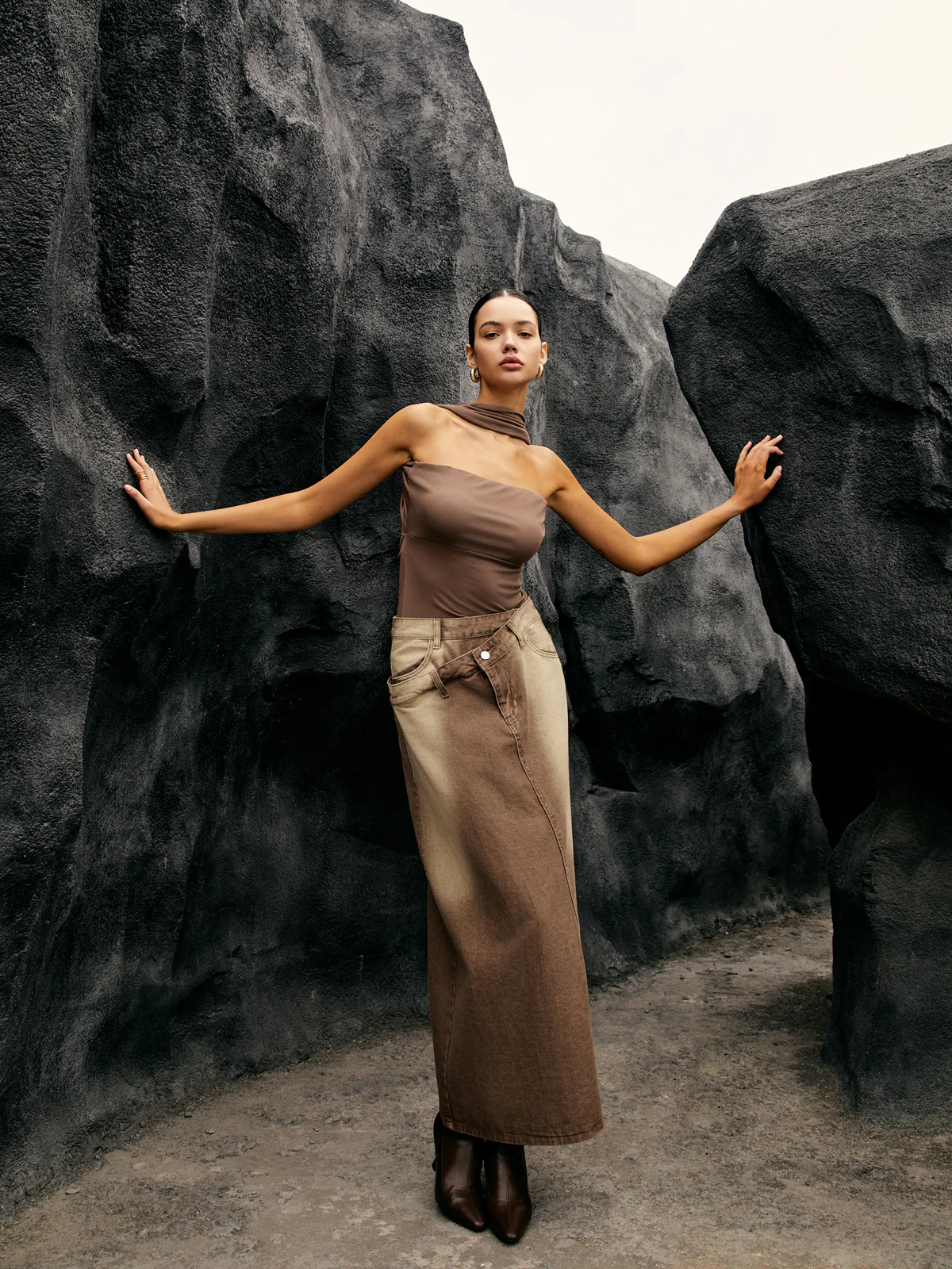 Solid Jersey Halter Tube Top - Takermore