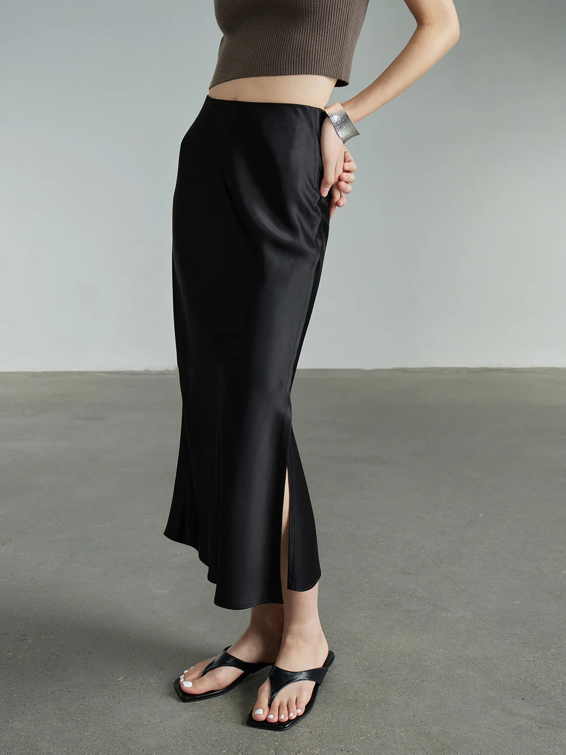 Flowy Satin Midi Skirt - Takermore