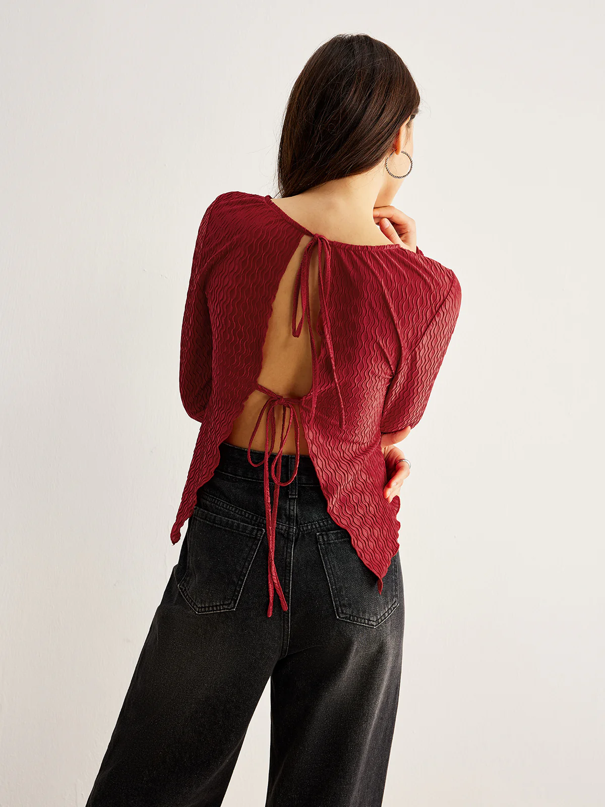 Curve Textured Backless Tie Blouse - Takermore