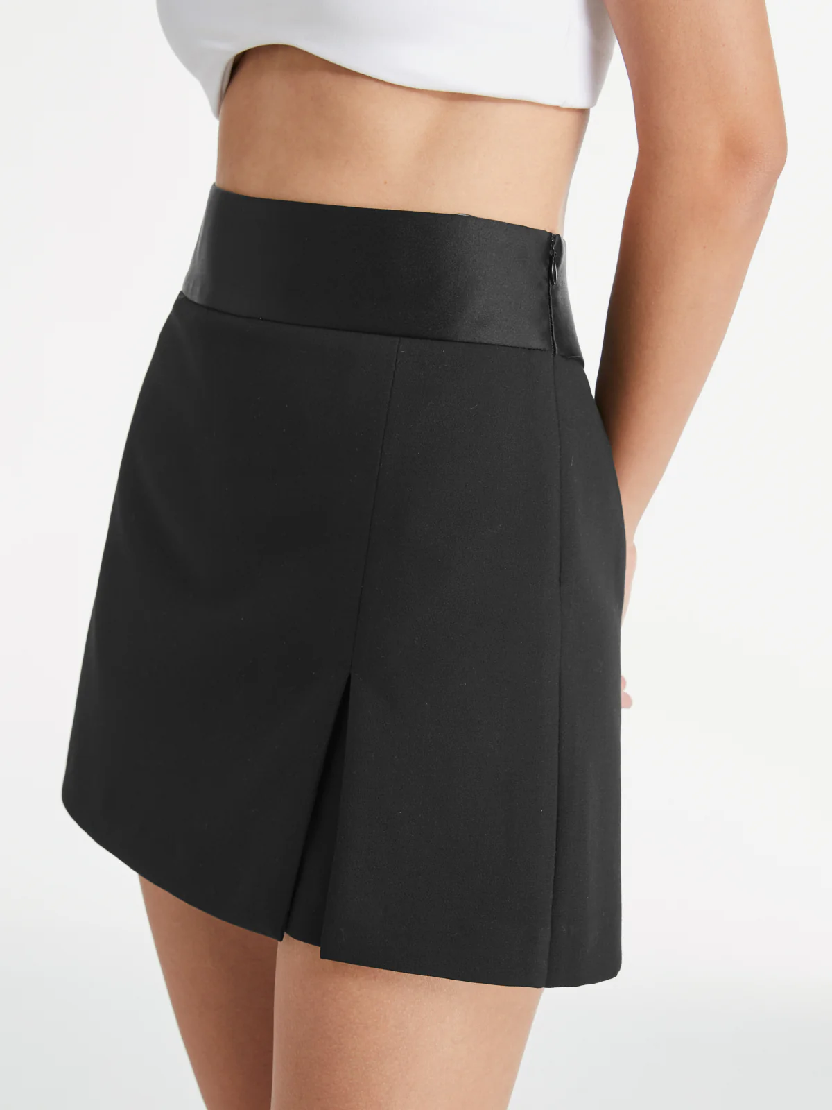 High Waisted Satin Band Mini Skort - Takermore