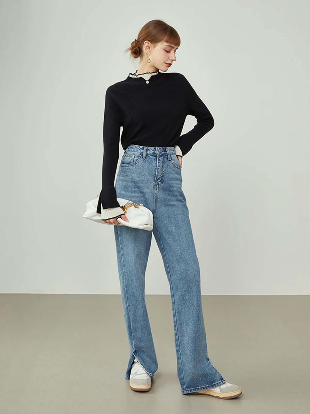Contrast Trim Mock Neck Knit Top - Takermore