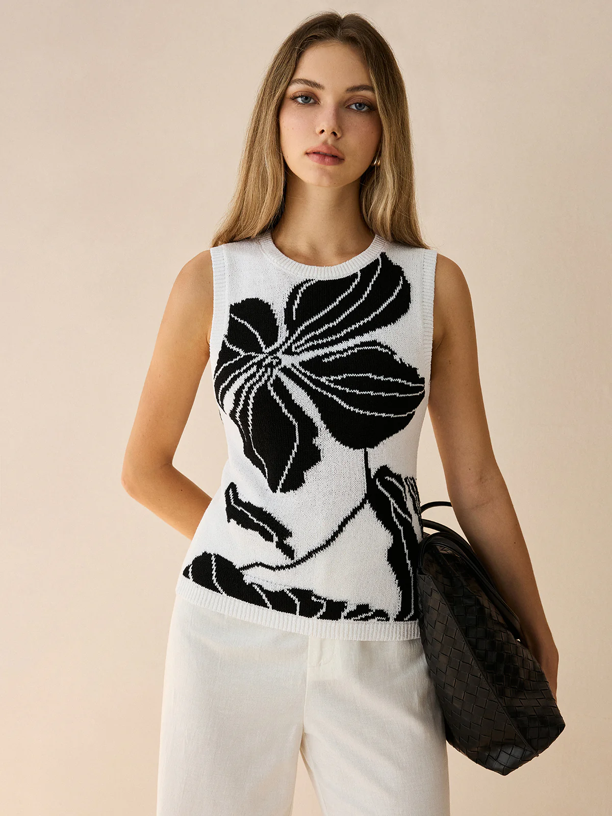 Contrast Floral Knit Vest - Takermore