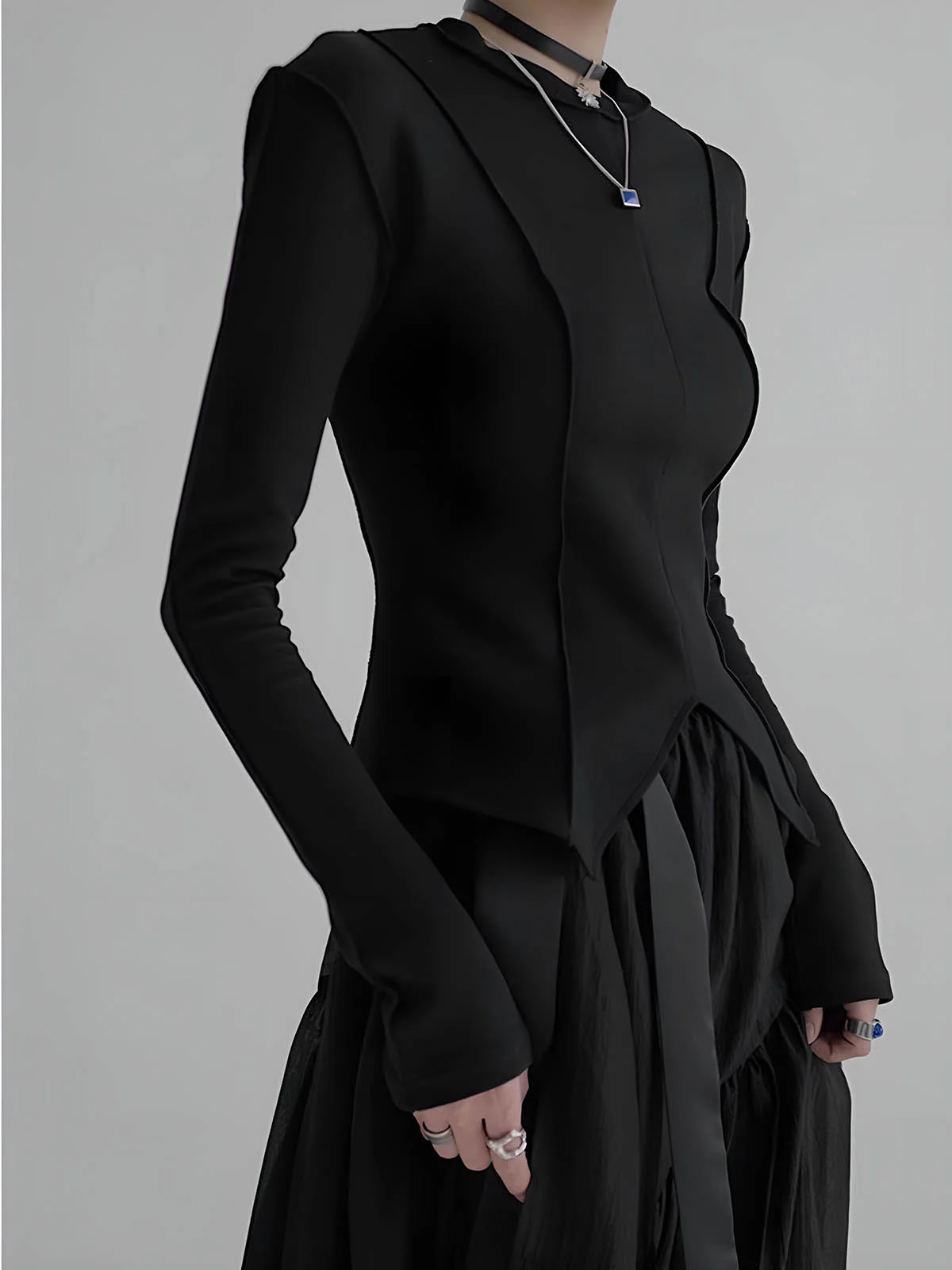 Piping Slim Jersey Blouse - Takermore