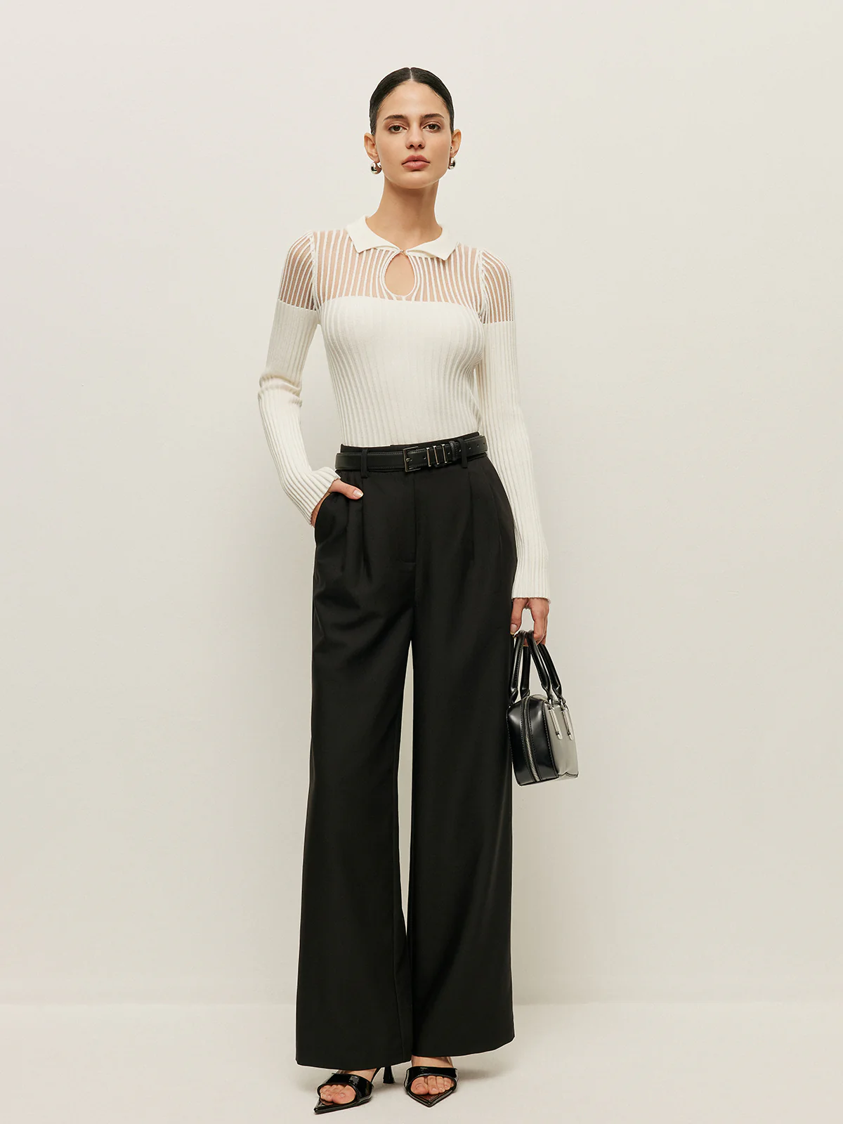 Ribbed Keyhole Collar Top - Takermore