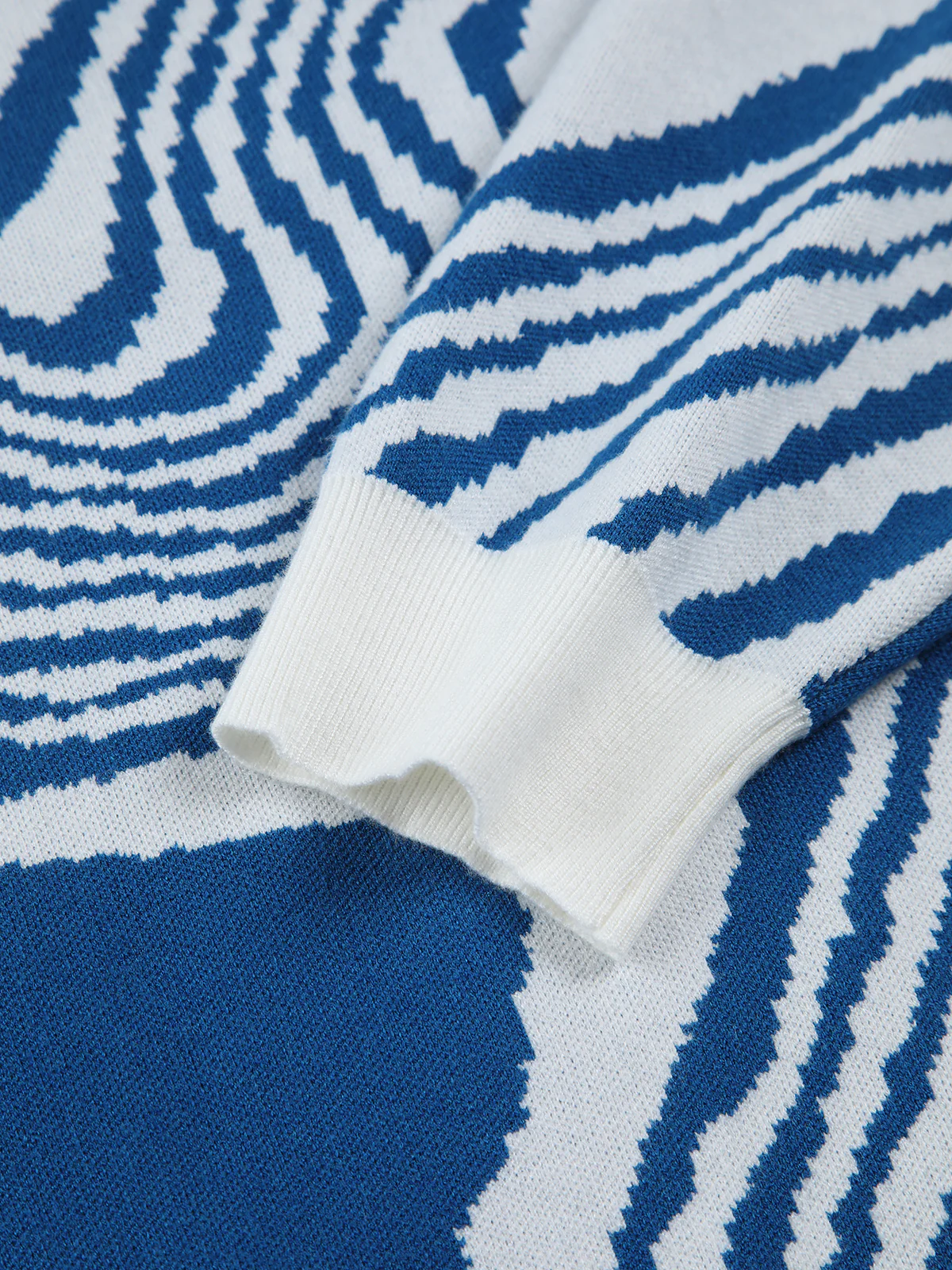 Sea Swirls Sweater - Takermore