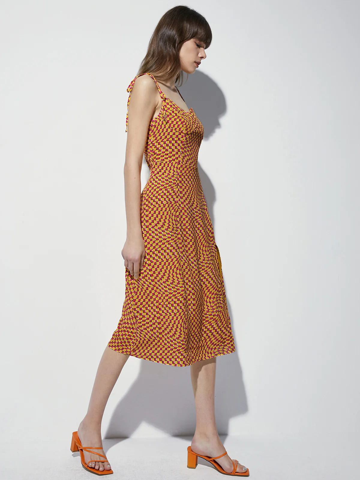 Groovy Contour Sleeveless Off The Shoulder Midi Dress - Takermore