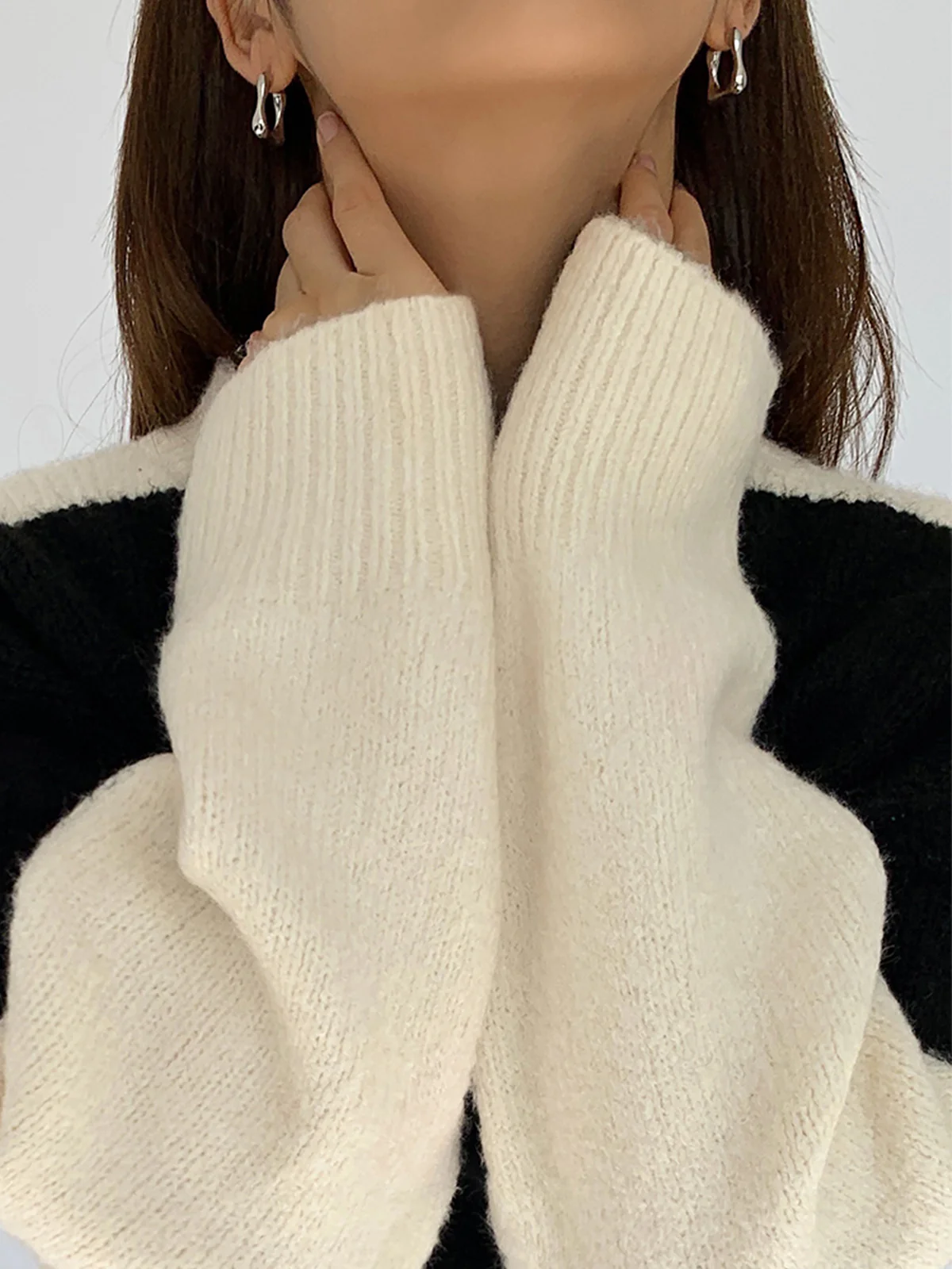 Casual Contrast Color Knit Sweater - Takermore