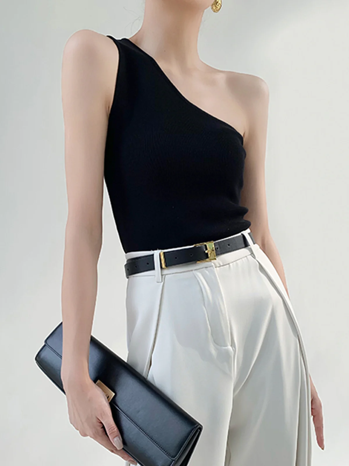 Solid One Shoulder Top - Takermore