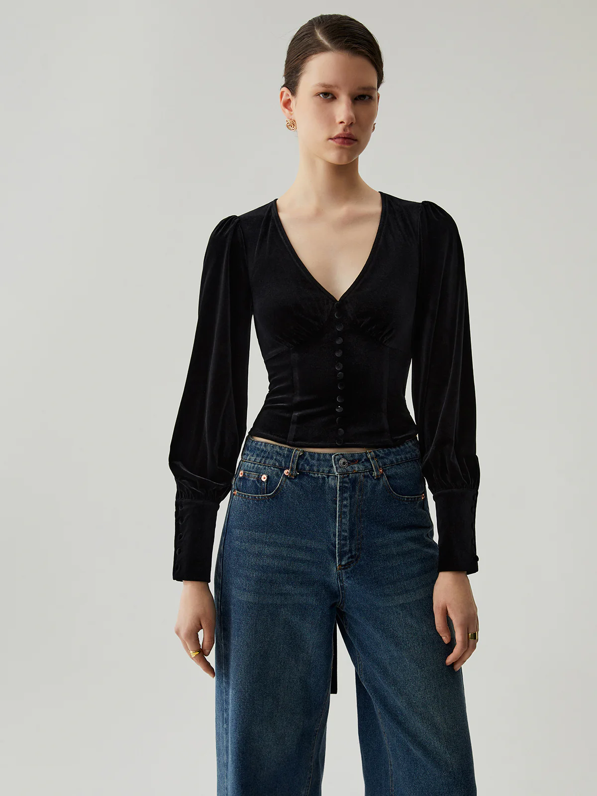 Velvet Buttoned V-neck Long Sleeve Crop Top - Takermore
