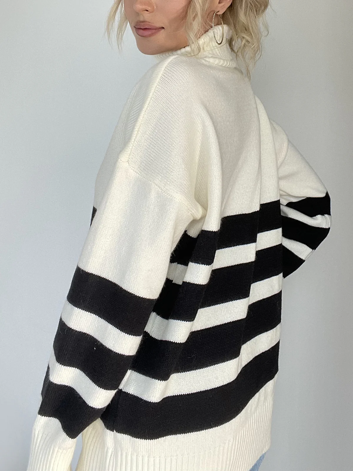 She's Effortless Turtleneck Stripe Sweater - Takermore
